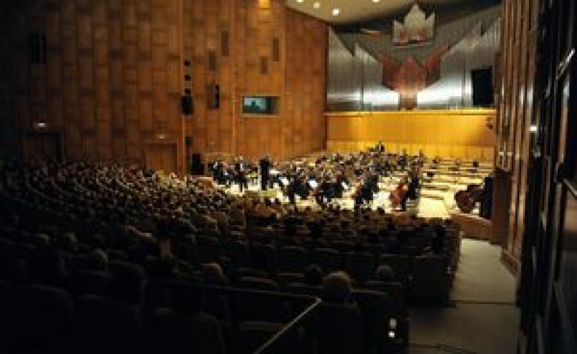 În concertul de deschidere a stagiunii Orchestrei Naţionale Radio, Carmina Burana