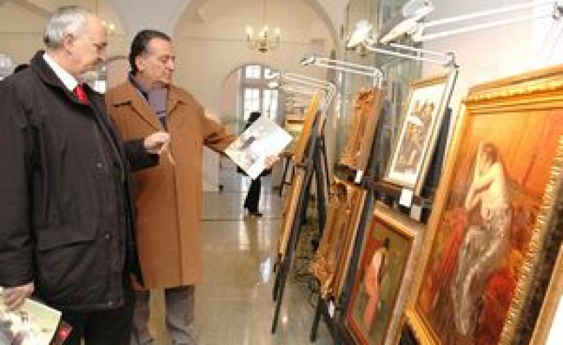Întreaga piaţă de artă a anului 2012 poate fi estimată ca depăşind 25 milioane euro