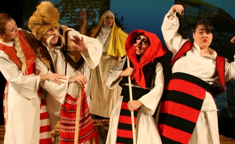 Teatrul Țăndărică prezintă de Ziua Mondială a Teatrului, în premieră, spectacolul ,,Fata babei și fata moșneagului’’