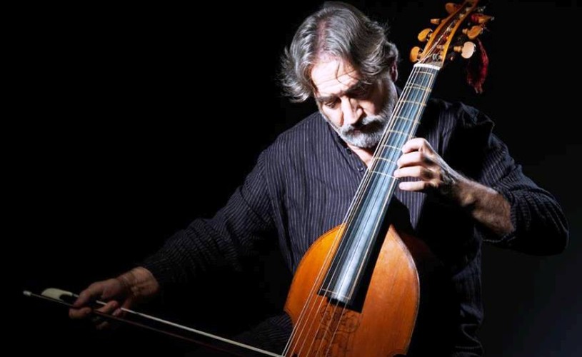 VIDEO Muzicianul Jordi Savall, un iubitor al compoziţiilor lui Dimitrie Cantemir, vine la Festivalul „Enescu“