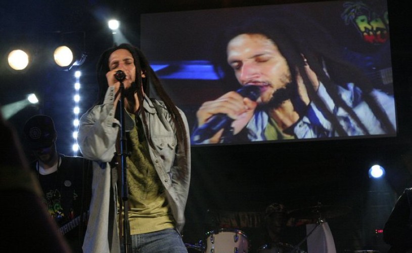 VIDEO Julian Marley, fiul legendarului Bob Marley va cânta în premieră la Arenele Romane