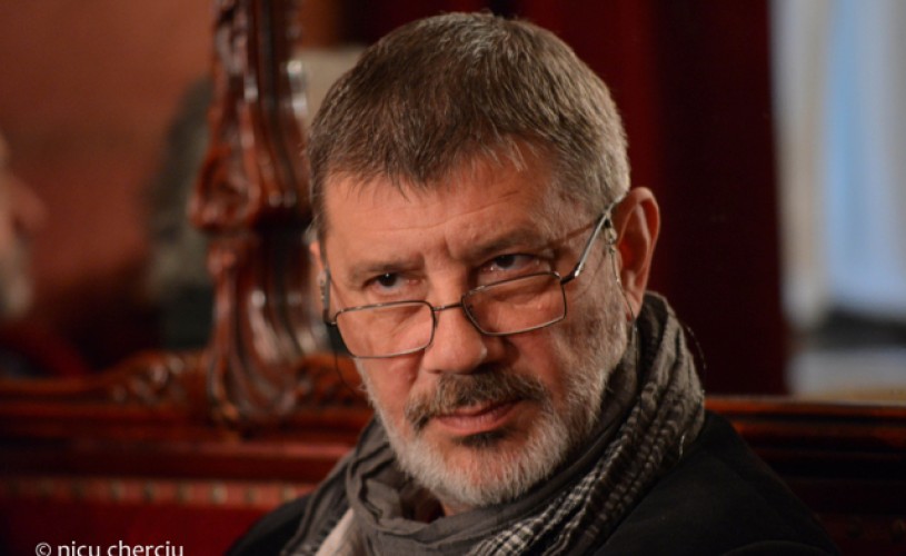 Mihai Măniuţiu, regizor: „În majoritatea sălilor din Bucureşti, am un somn foarte, foarte plăcut“