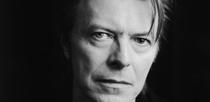 A murit David Bowie!