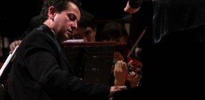 Pianistul Horia Mihail revine la Sala Radio, alături de Orchestra de Cameră Radio