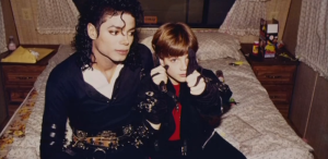 Michael Jackson interzis la radio, după difuzarea documentarului 