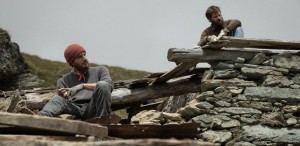 „Cei opt munți”, o poveste emoționantă și intimă despre prietenie și munte, câștigător al Premiului Juriului la Cannes, din 24 martie la cinema