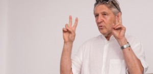 INTERVIU Andrei Şerban: „Teatrul s-a născut din nevoia de verticalitate“