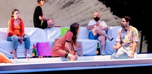 „Villa Dolorosa“, în variantă live streaming: un teatru al apropierii, despre fiinţe sociale, distanţate social