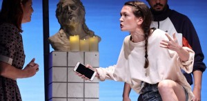 „Povestea acelor oameni care într-o seară s-au adunat în jurul unei mese”, în deschiderea programului cultural Timișoara 2023 – Capitală Europeană a Culturii