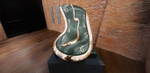 Eveniment unic în România, expoziția „Universul lui Salvador Dalí” de la ARCUB – Hanul Gabroveni