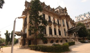 Palatul Cantacuzino. De la lux la termopan