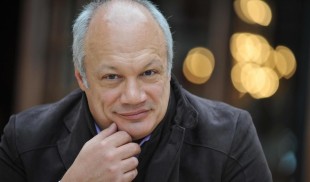 Celebrul scriitor Eric Emmanuel Schmitt își întâlnește publicul la Teatrul Metropolis