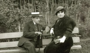 Unsprezece fragmente din viața sonetistului Mihai Codreanu (povestite de poetul Dan Coman)