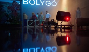 (In)vizibil, un spectacol-colaj la Teatrul Maghiar de Stat Cluj