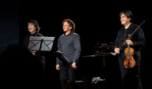 Duelul viorilor – Stradivarius sau Guarneri ? – colecţia de primăvară 2019