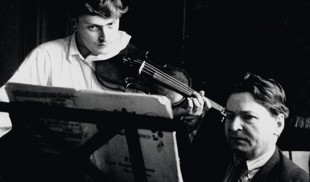 Undeva, cândva… Yehudi Menuhin alături de profesorul său, George Enescu