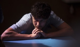 10 întrebări pentru actorul Iulian Postelnicu