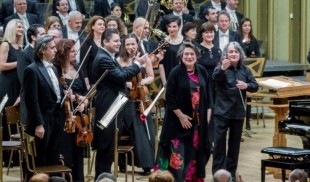 Pianista Elisabeth Leonskaja și dirijorul Horia Andreescu, în stagiunea online a Filarmonicii „George Enescu“
