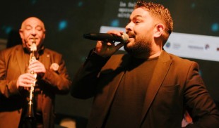 ÎNCEPE FESTIVALUL DE TEATRU ȘI FILM „ȘERBAN IONESCU”! O ediție la fel. aproape la fel. altfel., între 22 și 29 iulie, la 2 Mai