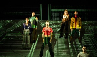Teatrul EXCELSIOR aduce în premieră spectacolul „Dragoste în vremea (R)Evoluției digitale”