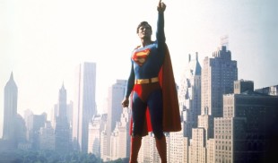 În decembrie ai întâlnire cu Superman la Warner TV