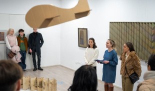 Vernisaj IN PLA(i)N SIGHT la Elite Art Gallery