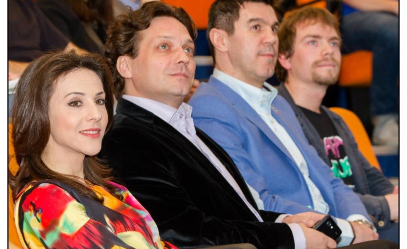 Modele pentru tineri: poveşti de viaţă care ne inspiră