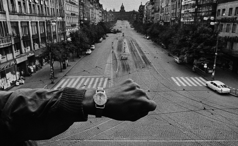 Expoziţia „Josef Koudelka – Invazie 68 Praga“, vernisată la MNAC, pe 17 octombrie