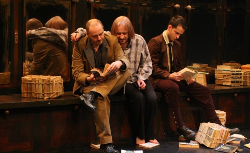 Teatrul Metropolis, o poveste de succes – primele spectacole