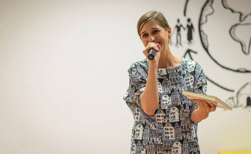 Monica Jitariuc. Jucăușenia cuvintelor și înlănțuirea lucrurilor
