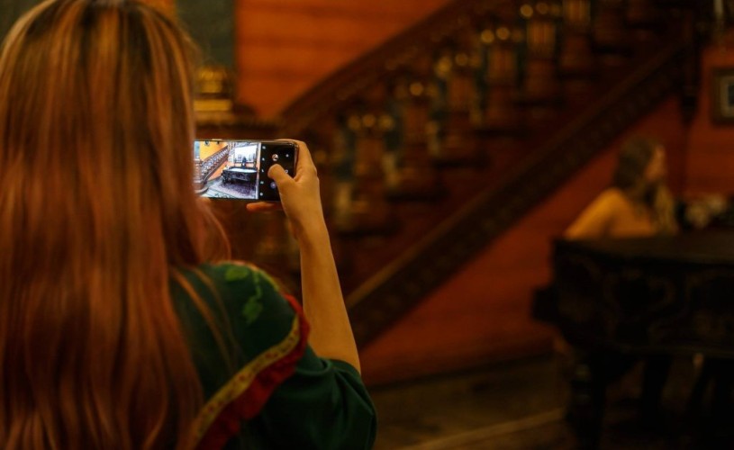 Patrimoniu cultural+millenials = proiectul Cronicari digitali. „Un selfie al unei generații făcut cu istoria pe fundal”