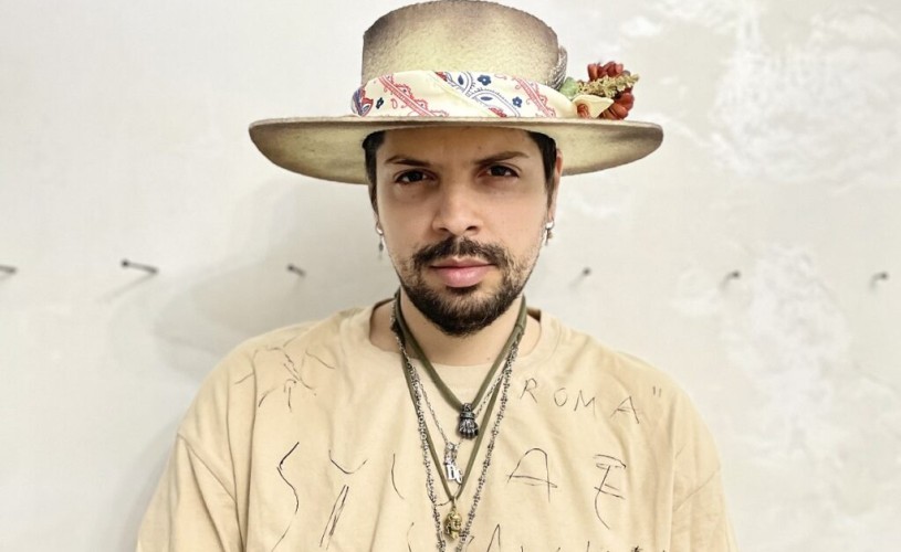 Cu Alex Manea despre arta conceptuală, „arte povera” și viața de artist vizual în contemporaneitate