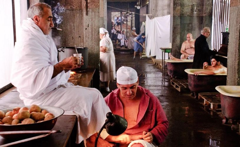 Filmul lui Silviu Purcărete, Undeva la Palilula, a fost lansat în cinematografele din Franța unde deja a primit cronici elogioase