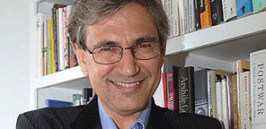 Cea mai înaltă distincție franceză, Legiunea de Onoare, a fost acordată scriitorului turc Orhan Pamuk