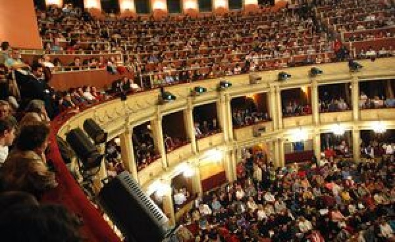„Friends of Opera” organizează vineri un bal mascat dedicat colectării de fonduri pentru ONB