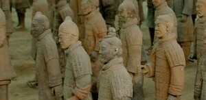 Figurine de teracotă aparţinând celebrei armate îngropate de la Xi'an (China) vor putea fi admirate la MNIR