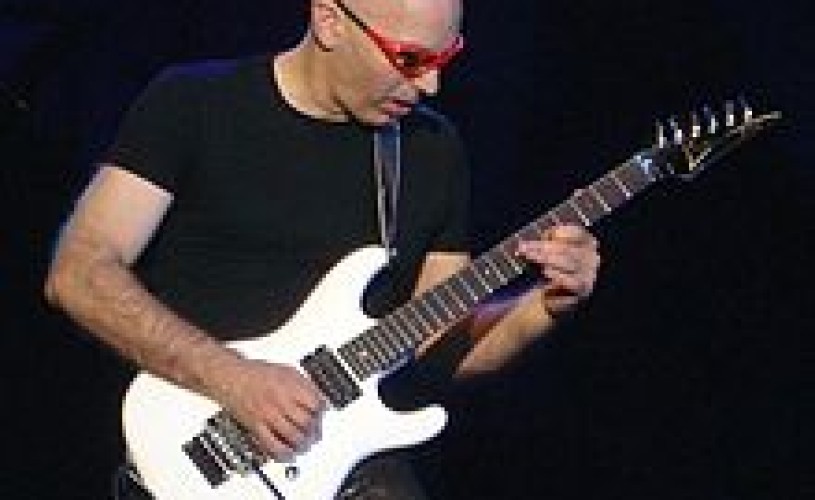 Joe Satriani vine în Bucureşti