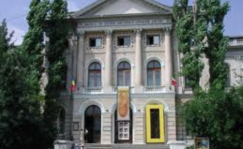 Culorile lumii vin la muzeul Antipa