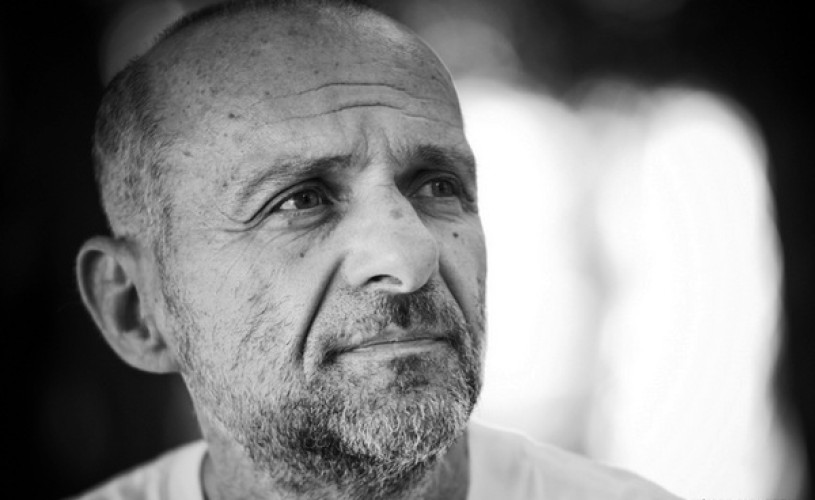 Cartea ,,Amantul colivăresei”, semnată de către Radu Aldulescu, a fost publicată în librăriile din Franța
