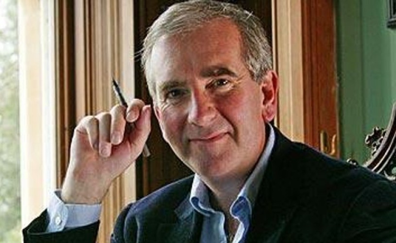 Robert Harris a fost publicat în colecţia „Strada Ficţiunii“ cu romanul „Factorul groazei“