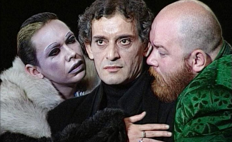 Hamlet, legendarul spectacol cu Adrian Pintea, la TVR 2