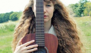 Lizabett Russo, muzician: „Muzica este cea mai bună şi ieftină terapie pentru trup şi suflet“