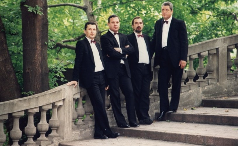 VOCES – cvartetul cu cea mai lungă tradiţie în România,  în concert 100% HAYDN!