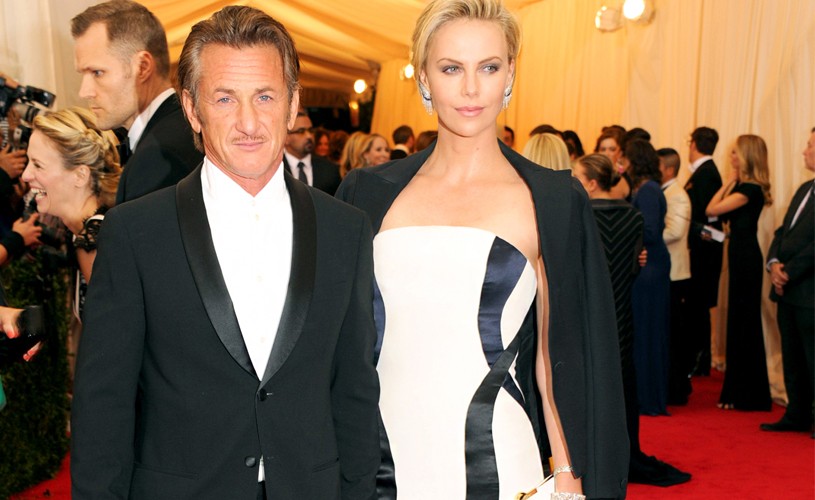 Sean Penn, despre Charlize Theron: „Mă surprinde că m-am îndrăgostit din nou“
