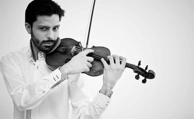 Răzvan Stoica, violonist: „Am o relaţie cu adevărat specială cu publicul din România”