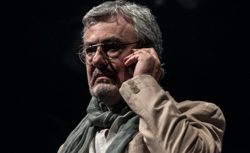 Gelu Niţu: „Răul stă ascuns sub <strong>vălul frumuseţii</strong>”