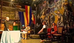 Victor Ioan Frunză: „Noi nu ștergem praful de pe autori, noi încercăm să-i descifrăm”