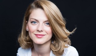 Frumoasa poveste de violă și teatru a domnișoarei Olivia