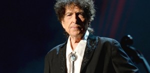 Telenovela a luat sfârșit. Dylan și-a primit Nobelul la Stockholm