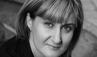 Ana Maria Sandu: „Cu banii din cărți, mi-aș putea cumpăra câteva sute de sandwich-uri”